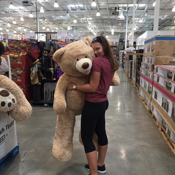 Meet your Posher, Nya - Picture 8 of 8